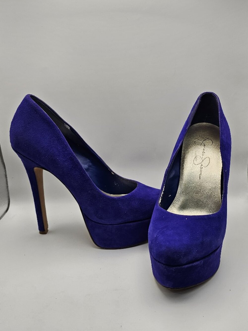 Jessica Simpson “Waleo” Blue Violet Suede Platform Pumps – Size 7B